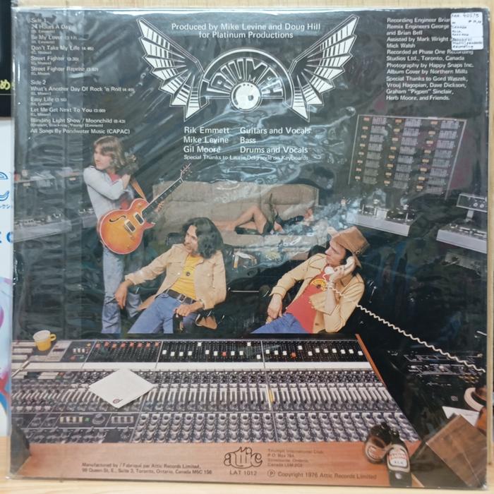 Vinyl Triumph - Triumph (canada) - Gambar 2